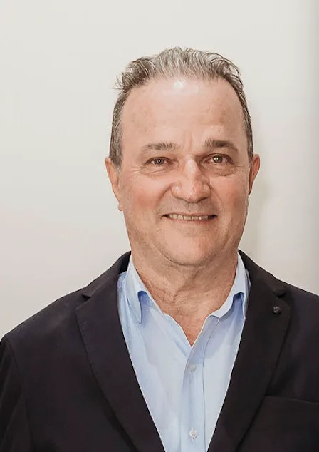 Dr. Francisco Sansão — Fundador — Prótese, Odontogeriatria e Reabilitação Oral na Clínica Sansão Bazan Odontologia